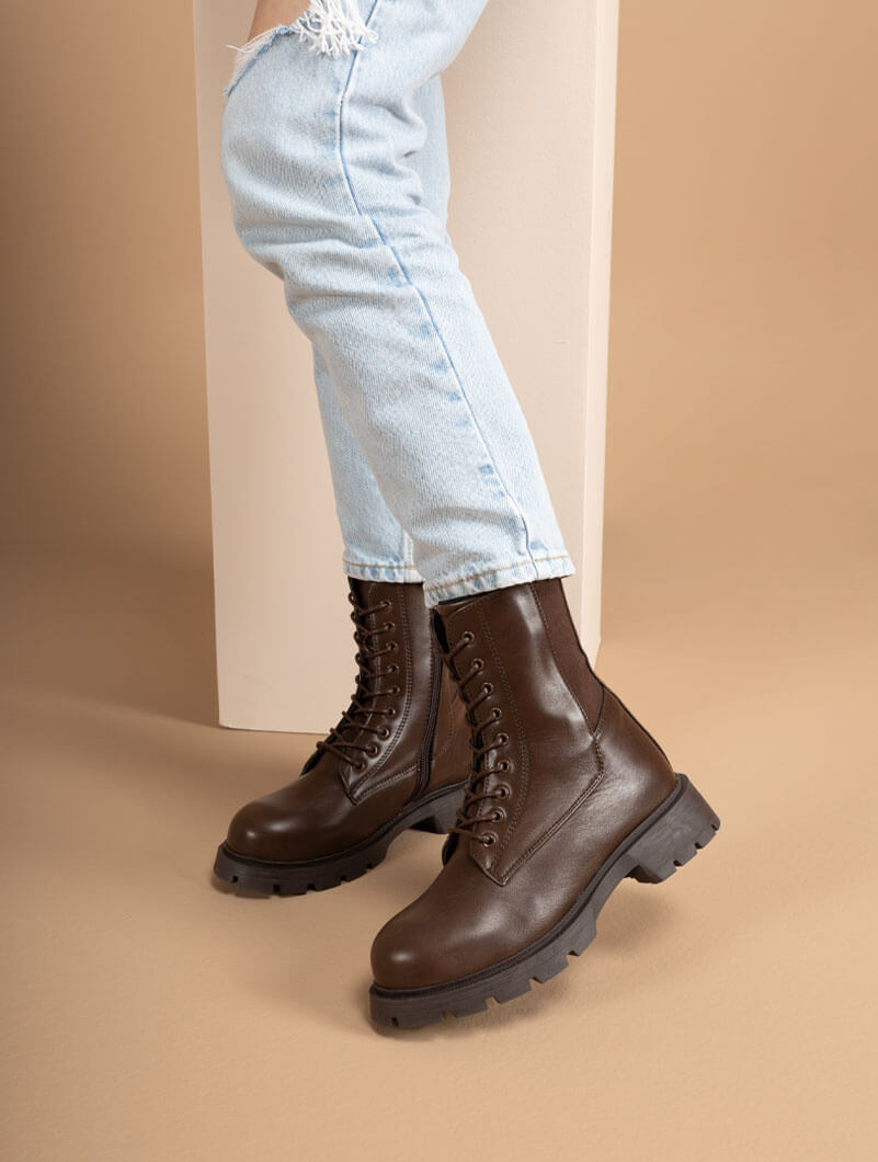 Bottines à lacets